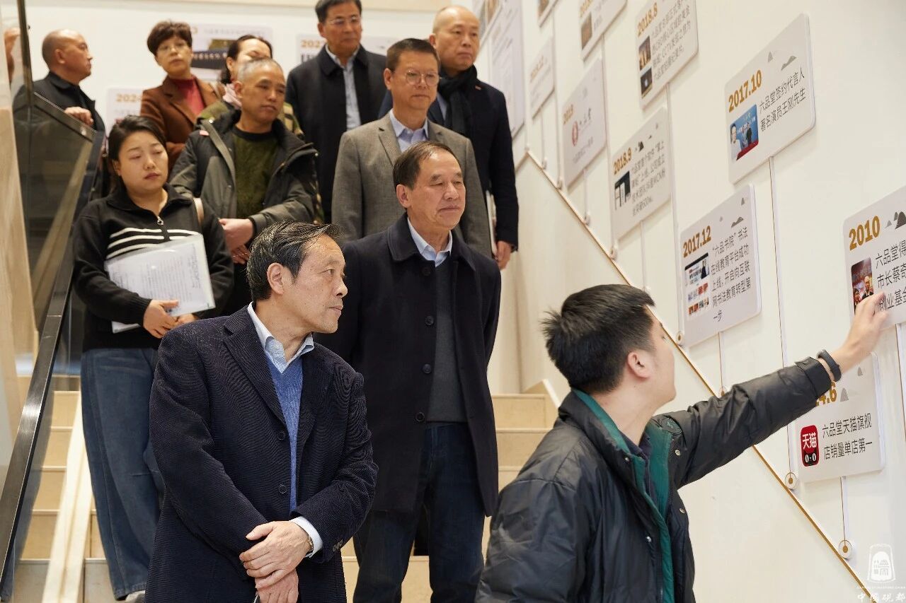 fe382559be545738008519ba094f48ea50b5bf1f.jpg fe382559be545738008519ba094f48ea50b5bf1f.jpg